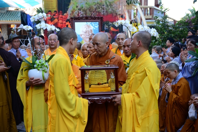 Lễ truy niệm - cung tống kim quan ĐLHT.Thích Trí Tịnh nhập bảo tháp