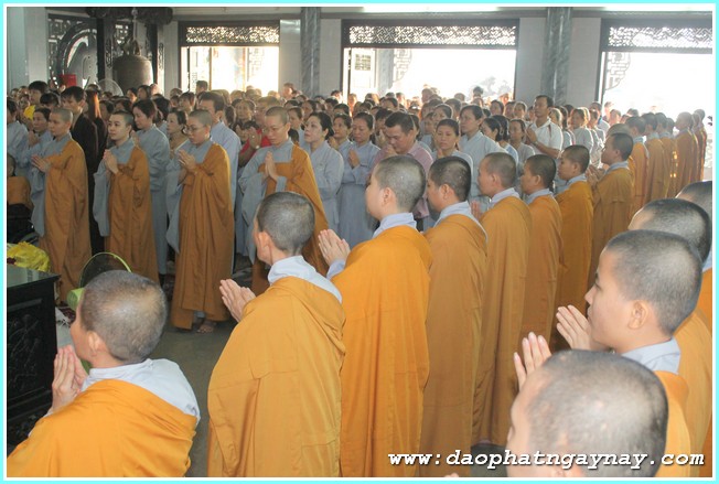 TP. HCM: Quan Âm tu viện cúng dường trường hạ