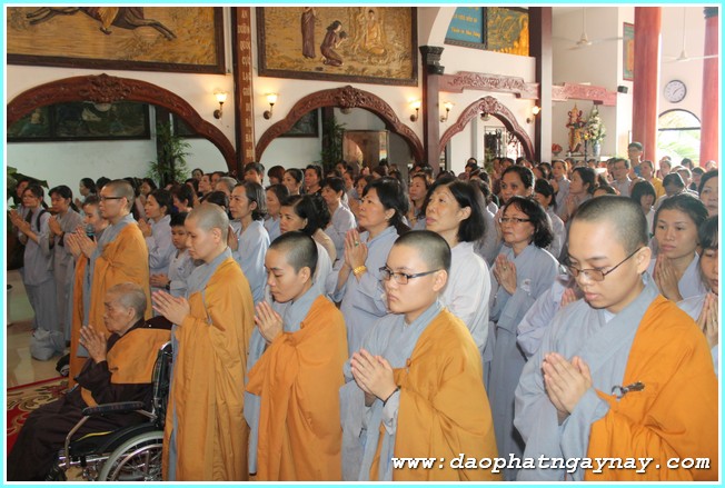 TP. HCM: Quan Âm tu viện cúng dường trường hạ