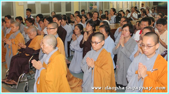 TP. HCM: Quan Âm tu viện cúng dường trường hạ