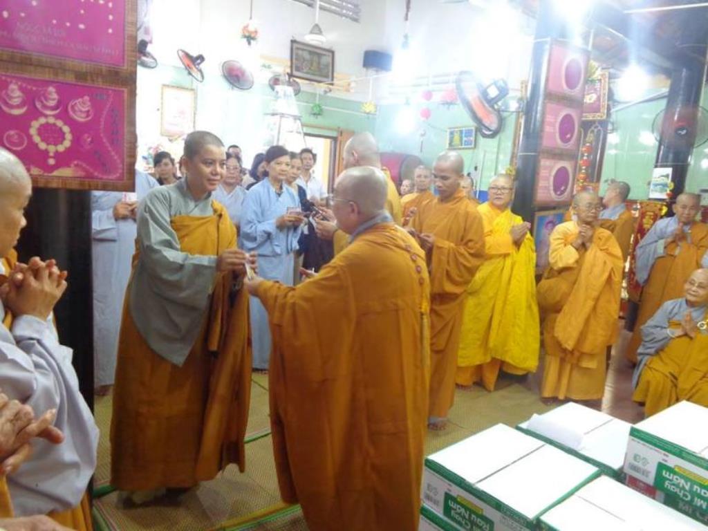 Cúng Dường Trường Hạ Tăng-Ni Đồng Nai 26/07/14