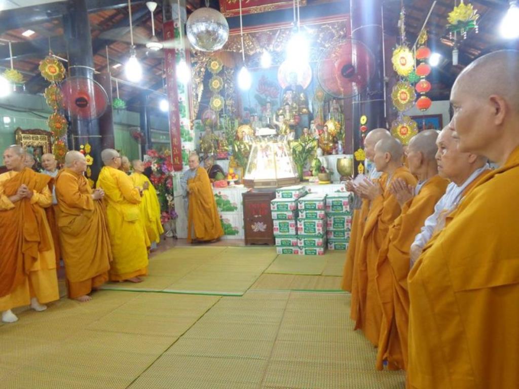 Cúng Dường Trường Hạ Tăng-Ni Đồng Nai 26/07/14