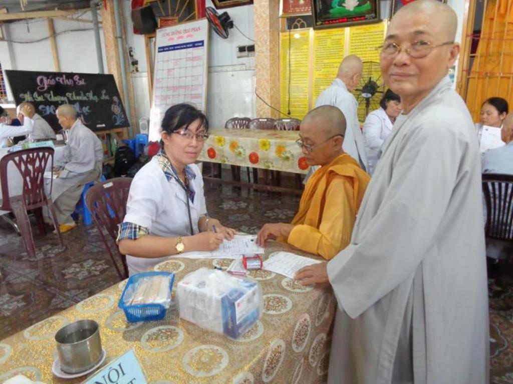 Cúng Dường Trường Hạ Tăng-Ni Đồng Nai 26/07/14