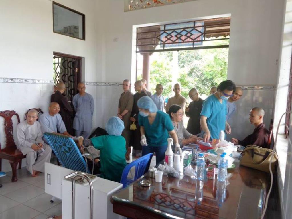 Cúng Dường Trường Hạ Tăng-Ni Đồng Nai 26/07/14