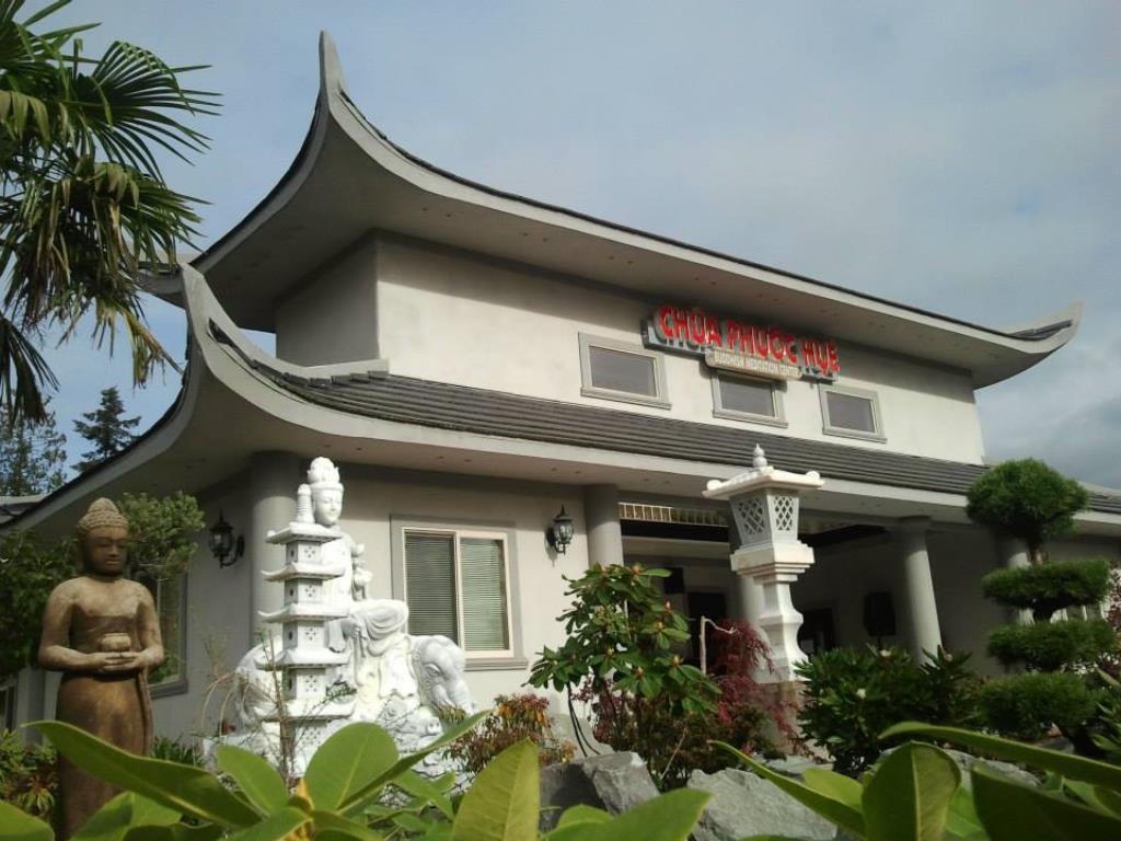 Không gian vườn thiền và cội trầm Phước Huệ