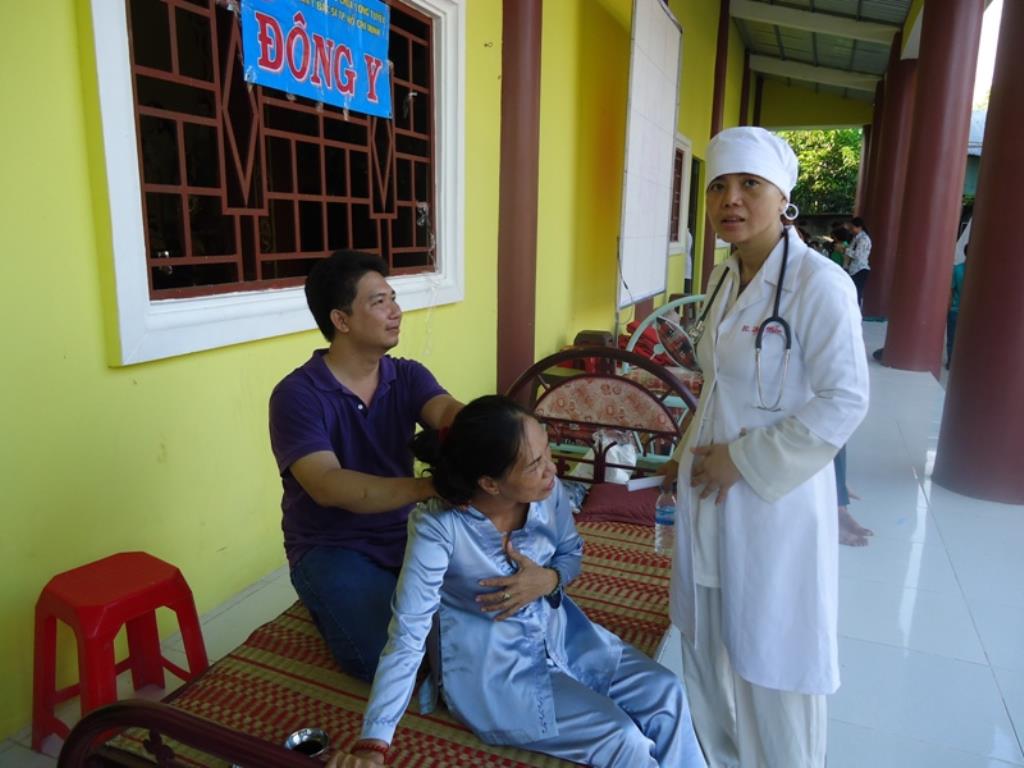 Hội CTĐ Chùa Long Tuyền Từ Thiện Tại Kiên Giang