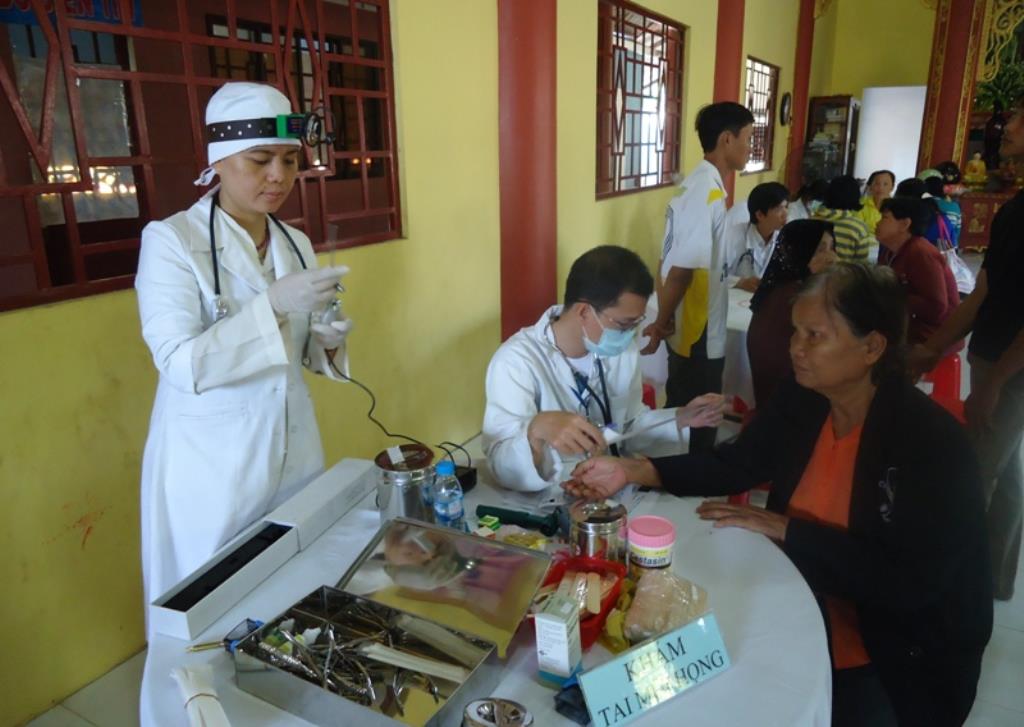 Hội CTĐ Chùa Long Tuyền Từ Thiện Tại Kiên Giang