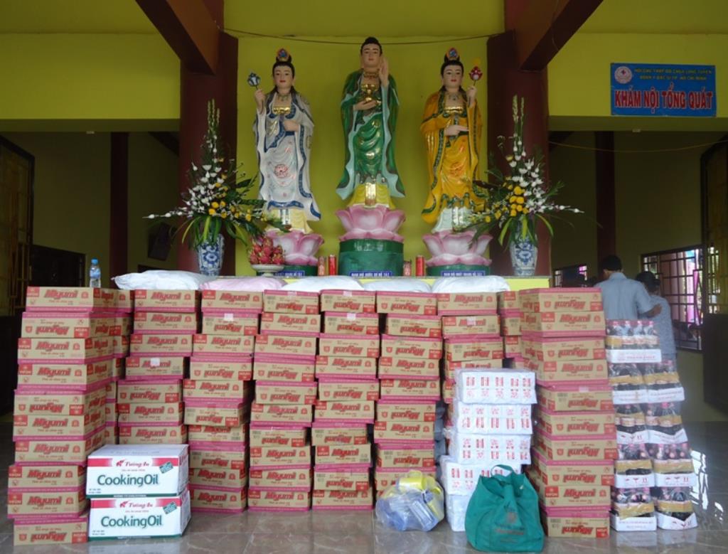 Hội CTĐ Chùa Long Tuyền Từ Thiện Tại Kiên Giang