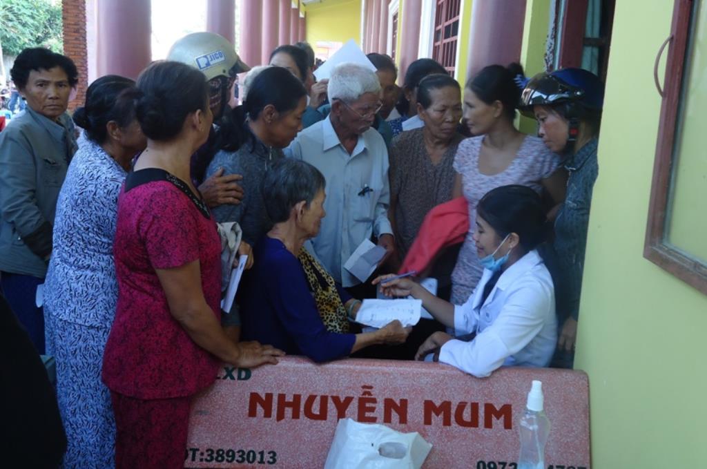 Hội CTĐ Chùa Long Tuyền Từ Thiện Tại Kiên Giang