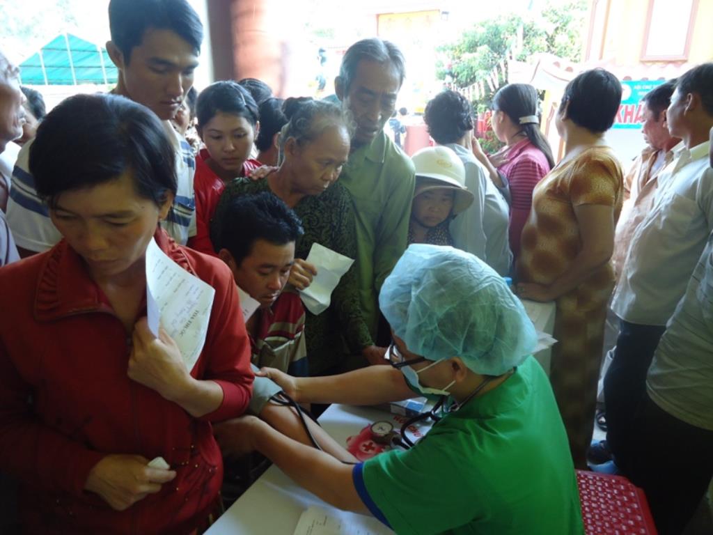 Hội CTĐ Chùa Long Tuyền Từ Thiện Tại Kiên Giang