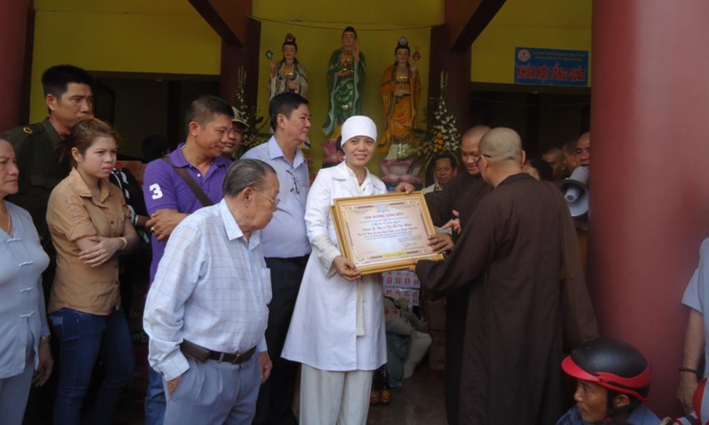 Hội CTĐ Chùa Long Tuyền Từ Thiện Tại Kiên Giang