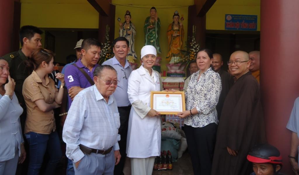 Hội CTĐ Chùa Long Tuyền Từ Thiện Tại Kiên Giang