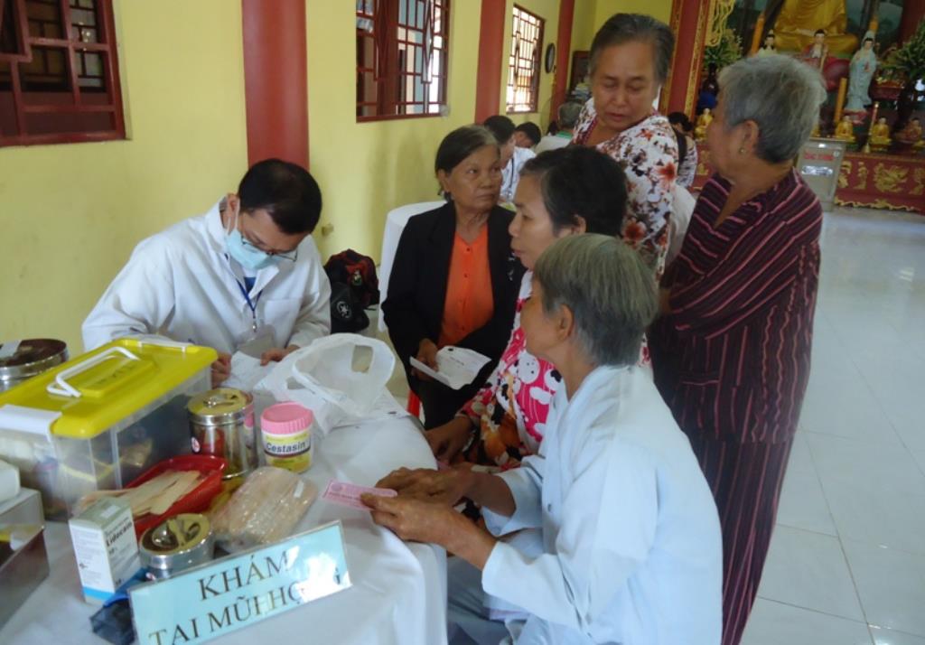 Hội CTĐ Chùa Long Tuyền Từ Thiện Tại Kiên Giang