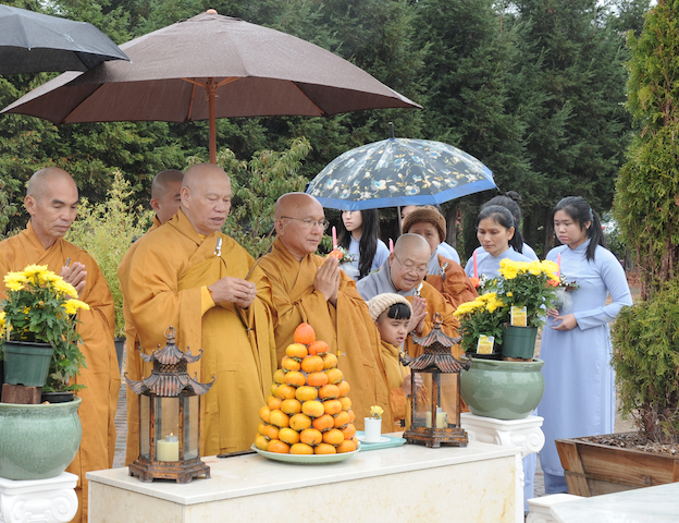 Thiền viện Vô Ưu, San Martin, California mừng 12 tuổi