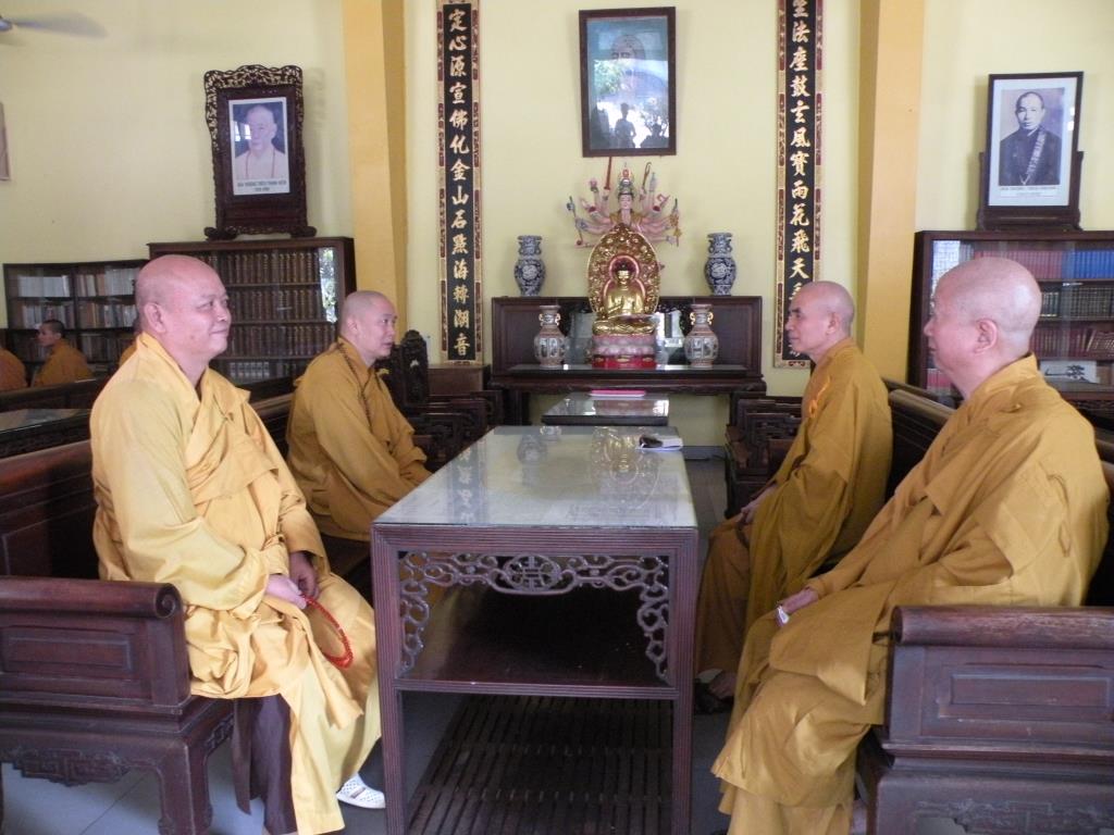 * Lễ Kỳ An Cho Sư Ông Làng Mai