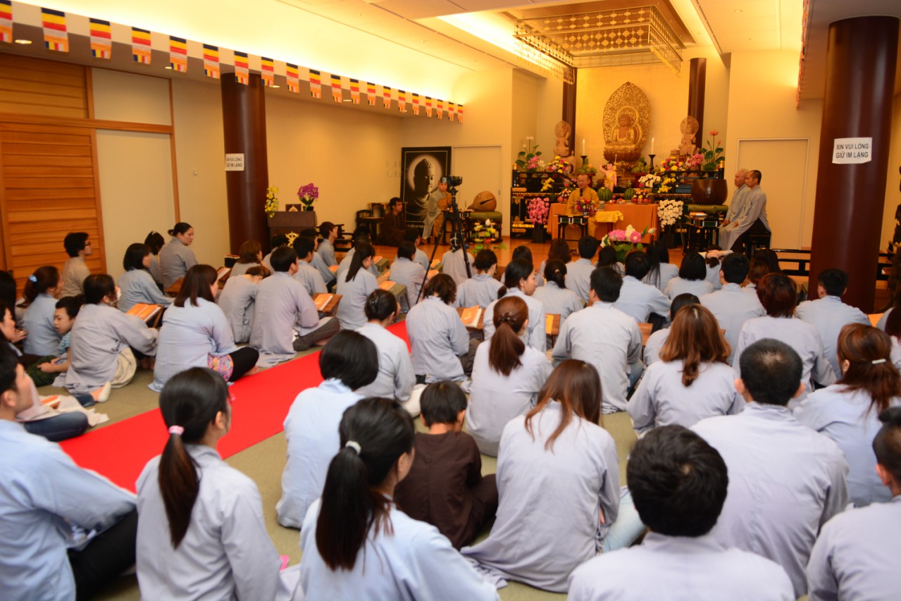 Phỏng Vấn Sư Cô Tâm Trí, Hội Trưởng Hội Phật Tử Việt Nam tại Nhật Bản