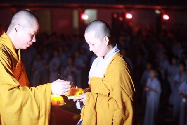 Thái Bình: Chùa Bụt Mọc tổ chức khóa tu “HƯƠNG TỪ BI” lần thứ tư năm 2015