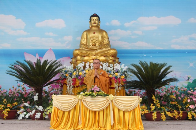 Thái Bình: Gần 1000 thiện sinh về chùa Từ Xuyên dự khóa tu sen hồng