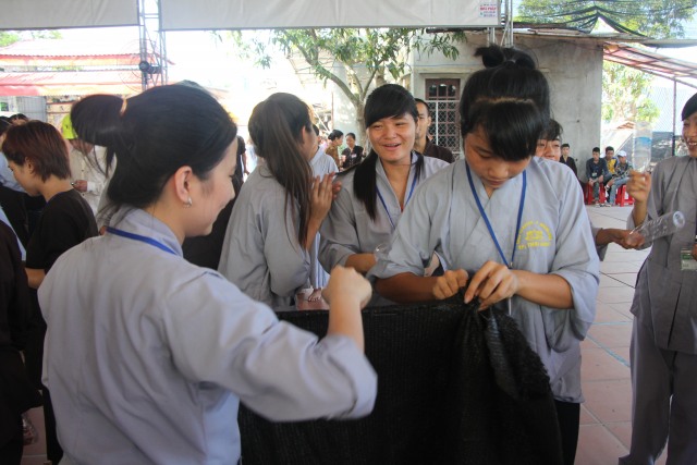 Thái Bình: Gần 1000 thiện sinh về chùa Từ Xuyên dự khóa tu sen hồng