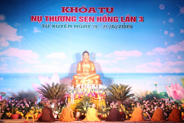 Thái Bình: Gần 1000 thiện sinh về chùa Từ Xuyên dự khóa tu sen hồng