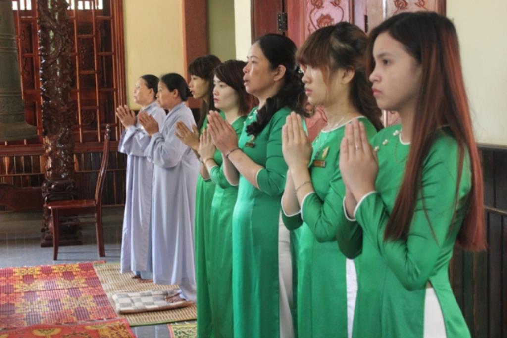 ĐakLak: Chùa Liên Trì Tổ Chức Lễ Tắm Phật Và Cúng Dường Trai Tăng Nhân Dịp Phật Đản PL 2559