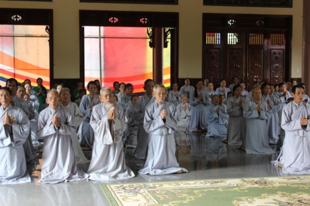 ĐakLak: Chùa Liên Trì Tổ Chức Lễ Tắm Phật Và Cúng Dường Trai Tăng Nhân Dịp Phật Đản PL 2559