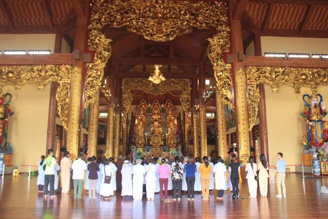 Thanh Hóa: Phật giáo Triệu Sơn hành hương Yên Tử