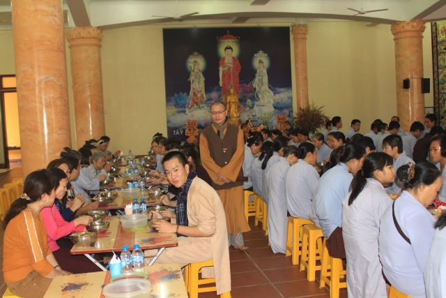 Thanh Hóa: Phật giáo Triệu Sơn hành hương Yên Tử