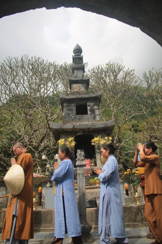 Thanh Hóa: Phật giáo Triệu Sơn hành hương Yên Tử