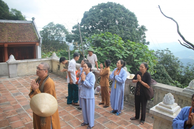 Thanh Hóa: Phật giáo Triệu Sơn hành hương Yên Tử