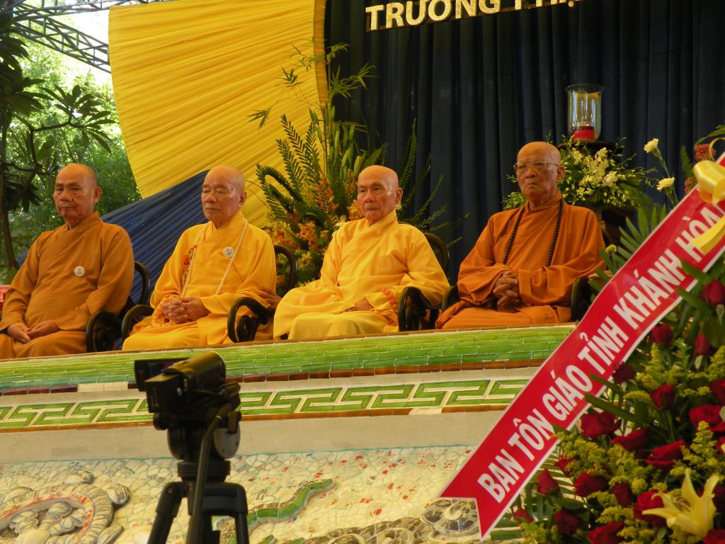 *Trưởng Thành
