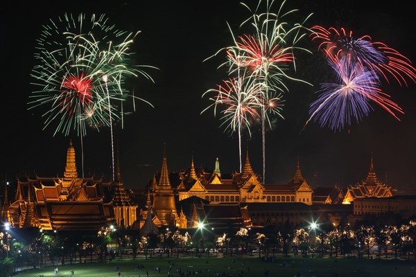 Thái Lan gần 20 triệu Phật tử cầu nguyện tân niên 2016