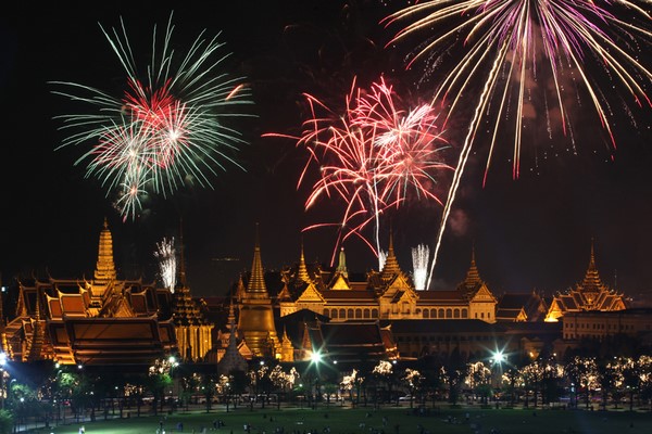 Thái Lan gần 20 triệu Phật tử cầu nguyện tân niên 2016