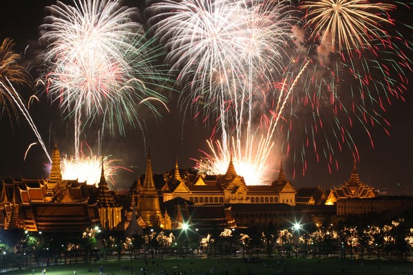 Thái Lan gần 20 triệu Phật tử cầu nguyện tân niên 2016