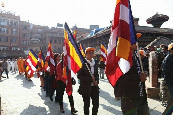 Nepal: Phật giáo tổ chức xuất gia gieo duyên và nhiễu hành quanh Thành phố Kathmandu