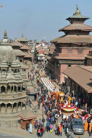 Nepal: Phật giáo tổ chức xuất gia gieo duyên và nhiễu hành quanh Thành phố Kathmandu