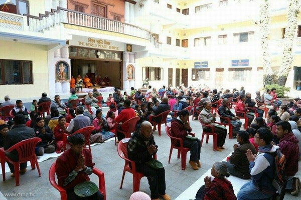 Nepal: Phật giáo tổ chức xuất gia gieo duyên và nhiễu hành quanh Thành phố Kathmandu