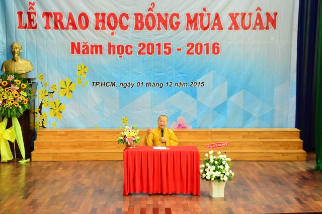 TT. Thích Nhật Từ chia sẻ về lối sống với sinh viên trường Đại học KHXH&amp;NV TP. HCM