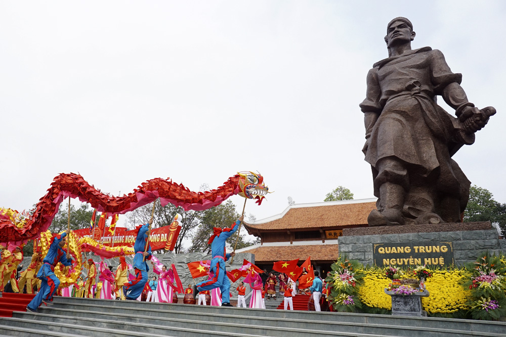 Vua Quang Trung - Nguyễn Huệ