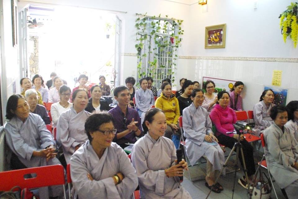 Khánh Hòa: ĐĐ.Thích Pháp Đăng chia sẻ pháp thoại “An lạc giữa đời thường”