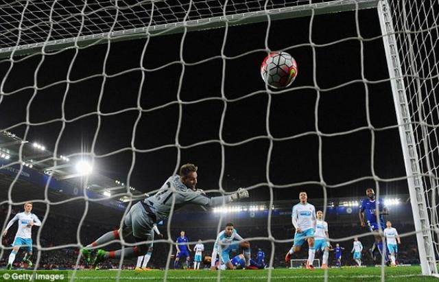 CLB Leicester City có một vũ khí bí mật nhờ năng lượng chúc phúc của chư Tăng