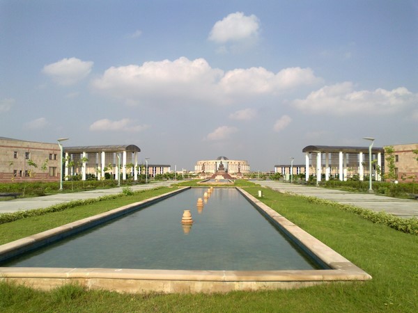 Ấn Độ: Đại học Gautam Buddha nơi Giáo dục Đào tạo tuyệt vời