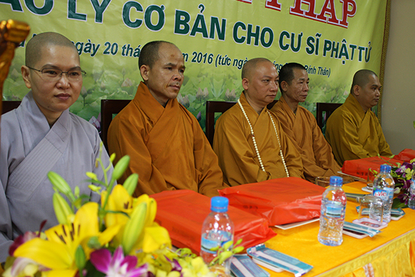 Hà Nội: Khai giảng lớp giáo lý cho cư sĩ, Phật tử tại chùa Tăng Phúc