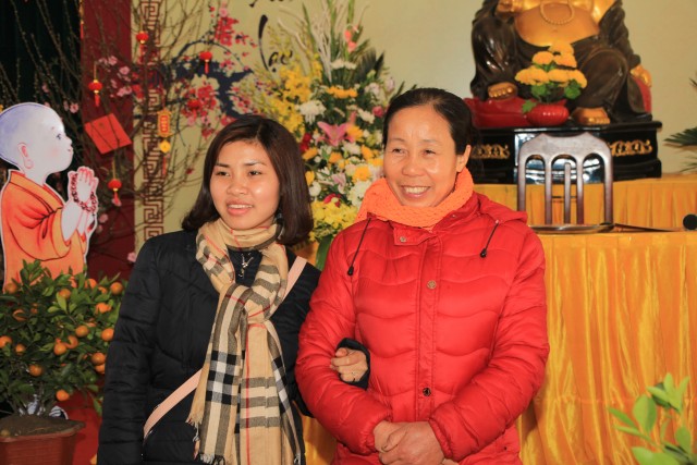 Thái Bình: Chùm ảnh mùng 2 Tết Bính Thân - chùa Từ Xuyên