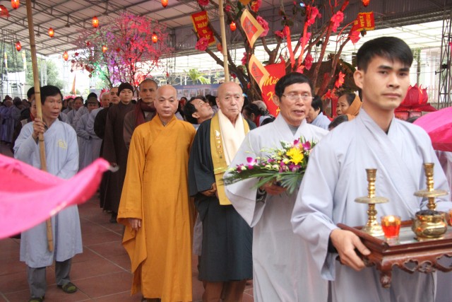 Thái Bình: HT.Yoshimizu Daichi thăm và thuyết giảng tại chùa Từ Xuyên