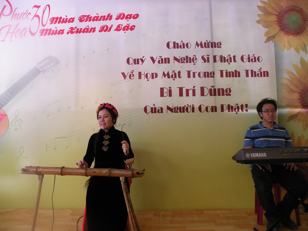 30  năm hoa nở rừng hoang