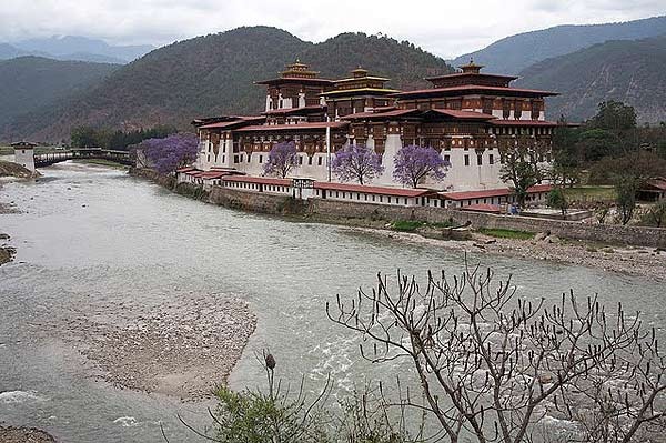 Người dân Bhutan xem sự sống như đắp chăn mùa Đông, chết như cởi áo mùa Hạ