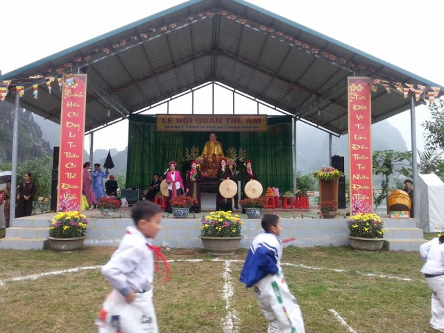 Thanh Hóa: Khai mạc lễ hội Quan Âm chùa Linh Ứng