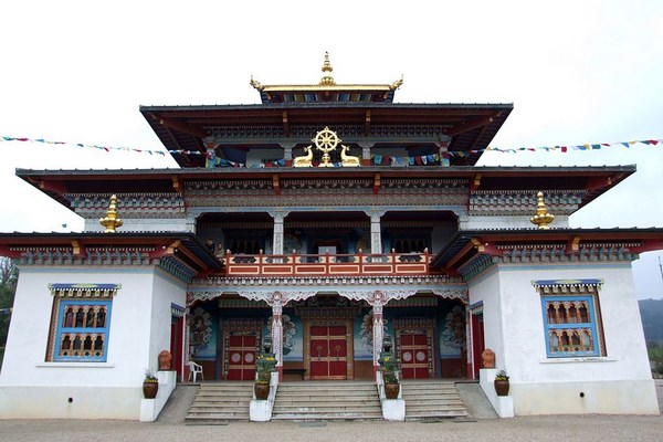 France: Chùm ảnh ngôi Chùa Dashang Kagyu Ling, Bourgogne