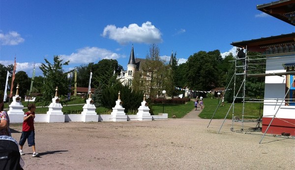 France: Chùm ảnh ngôi Chùa Dashang Kagyu Ling, Bourgogne